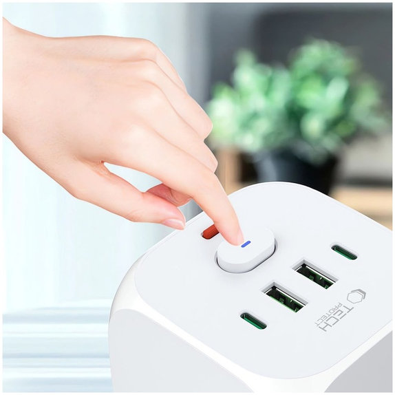 Chargeur secteur PCL3X4 Power Socket 2 USB & 2 USB-C & 3 Socket, blanche, Tech-Protect