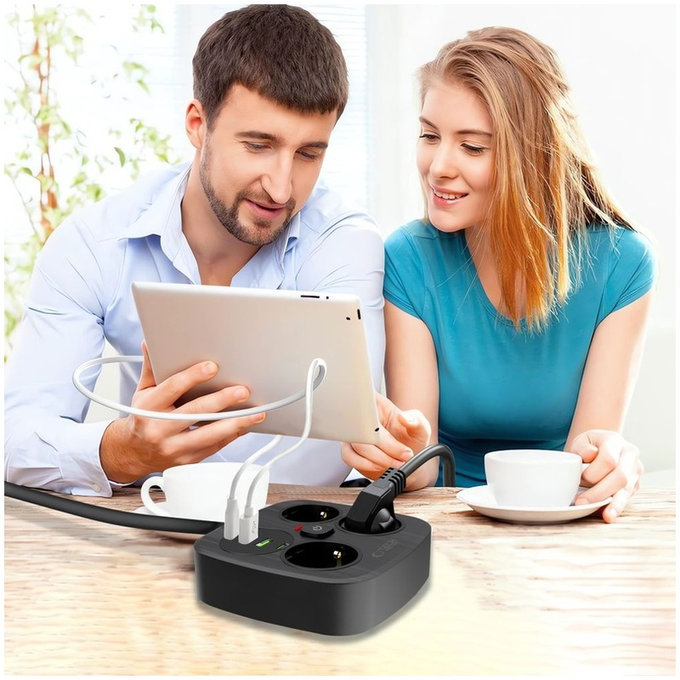 Chargeur secteur PCS3X4 Power Strip 2 USB & 2 USB-C & 3 Socket 200cm, noire, Tech-Protect