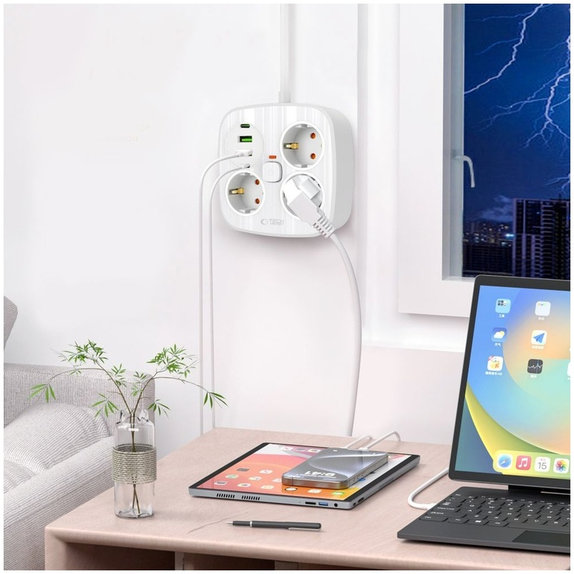 Chargeur secteur PCS3X4 Power Strip 2 USB & 2 USB-C & 3 Socket 200cm, blanche, Tech-Protect